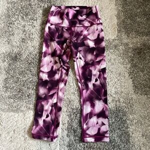 Lululemon Wunder Under cropped leggings